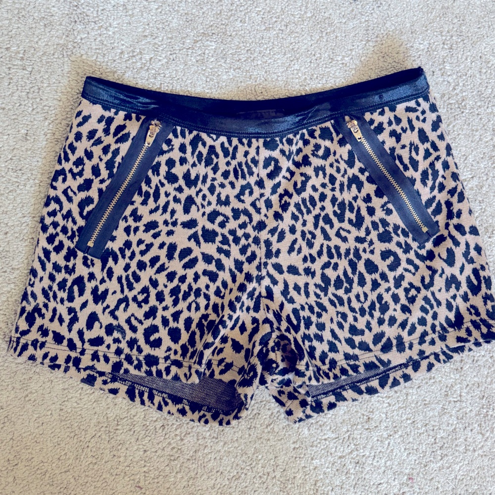 Leopard cheetah knit shorts with gold front zippers